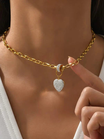 Sparkling Rhinestone Heart Pendant Necklace