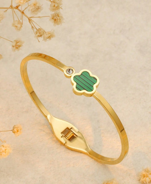 Sparkling Five Leaf Grass Summer Bracelet