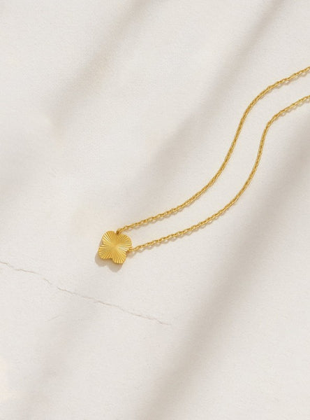 Sparkling Four-Leaf Clover Jewelry Set