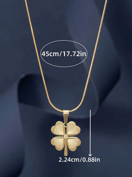 Sparkling Thin Snake Bone Chain Clover Necklace