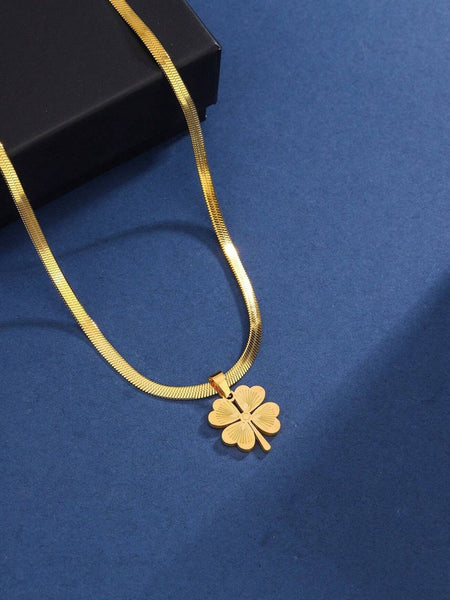 Sparkling Thin Snake Bone Chain Clover Necklace