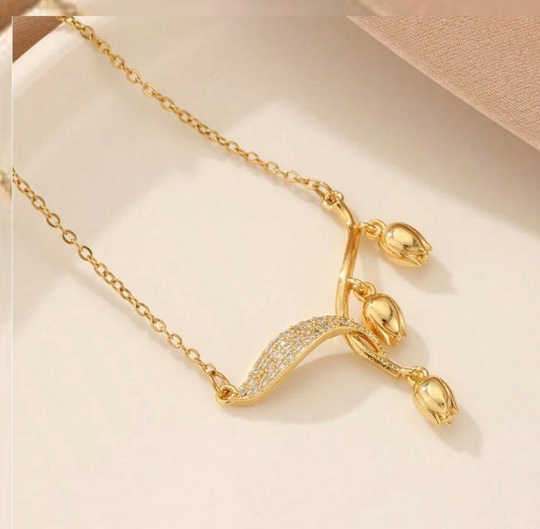 Sparkling Stainless Steel Lily Flower Pendant Necklace