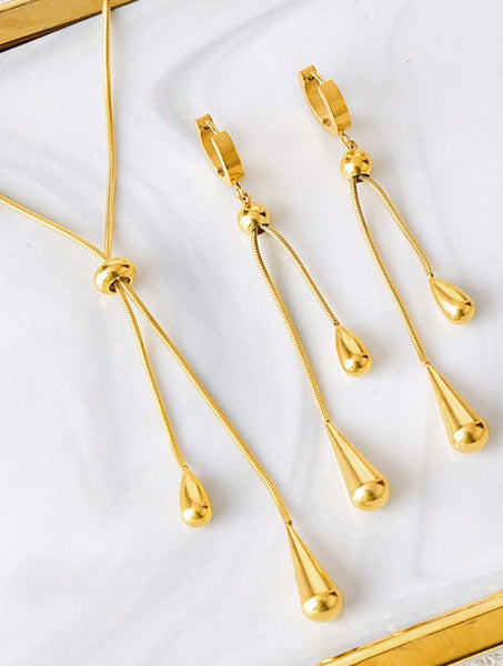 Sparkling Oval & Water Drop Pendant Necklace + Earrings