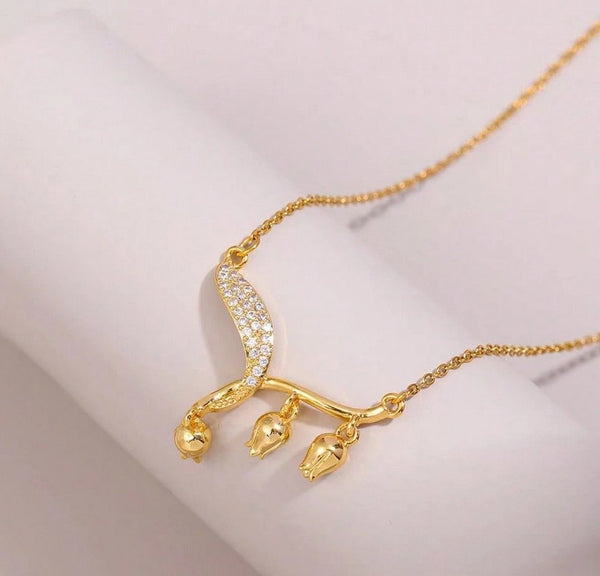 Sparkling Stainless Steel Lily Flower Pendant Necklace