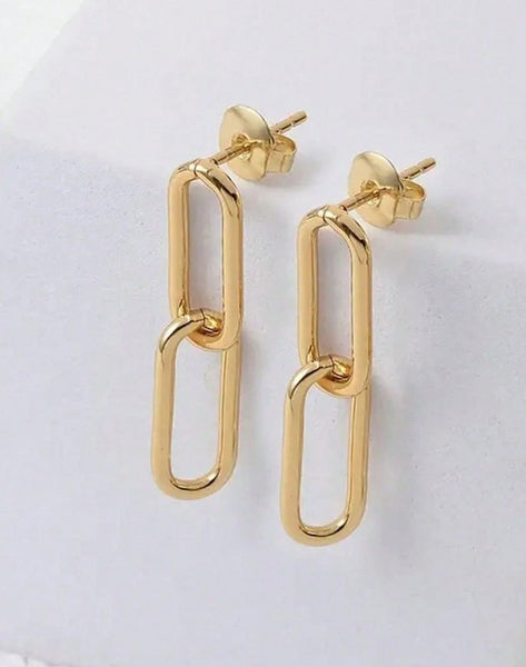 Sparkling Minimalist Chain Earrings