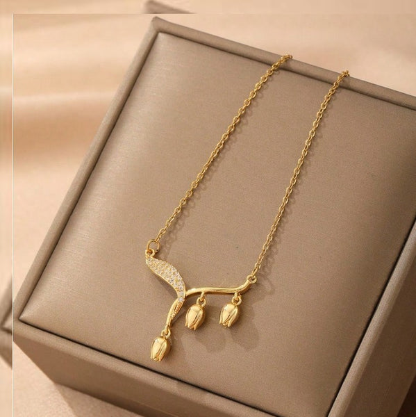 Sparkling Stainless Steel Lily Flower Pendant Necklace