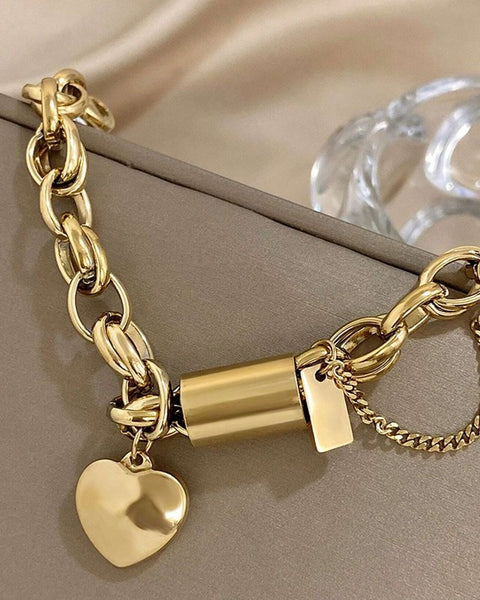 Sparkling   Elegant Heart Charm Bracelet