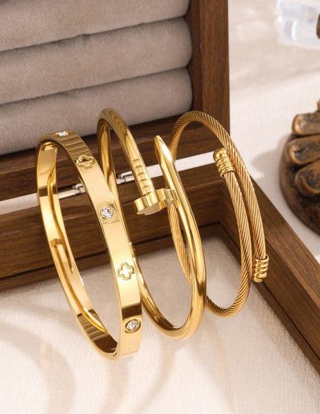 Sparkling  Flower Zirconia Women's Bangle Bracelet Jewelry Set.