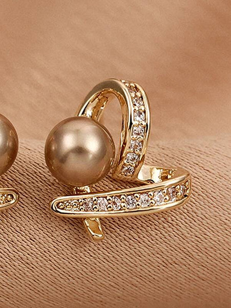 Sparkling Rhinestone Heart Stud Earrings